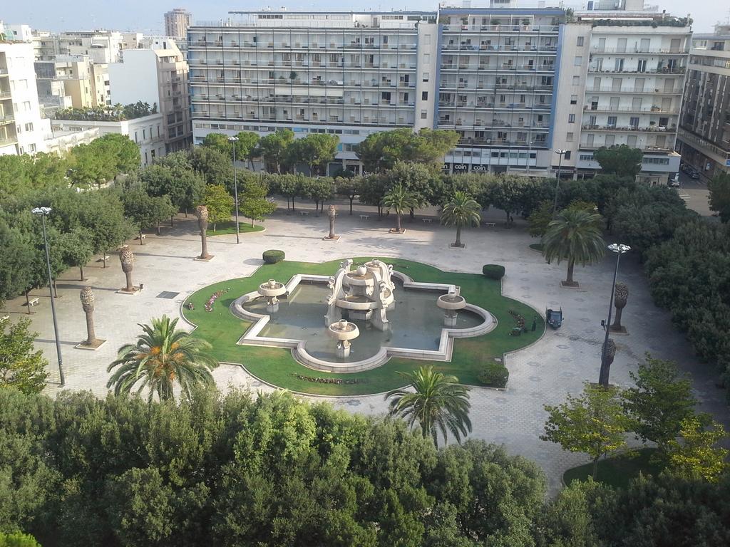 L'Attico Di Piazza Mazzini Rooms Lecce Exterior photo